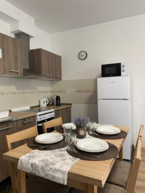 Harley Apartman, Balatonlelle